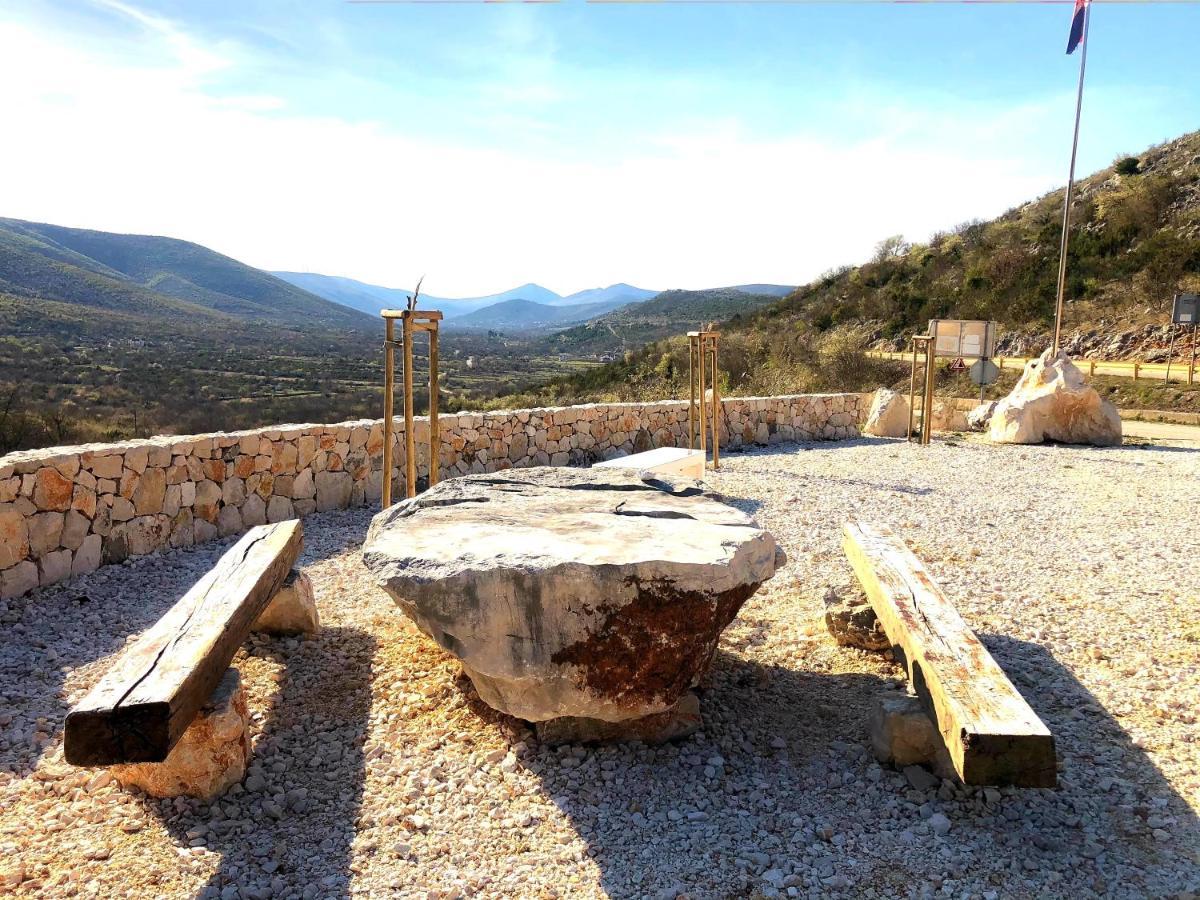 Dalmatian Village Charm - Spacious Villa With Pool Near Trogir Primorski Dolac Extérieur photo